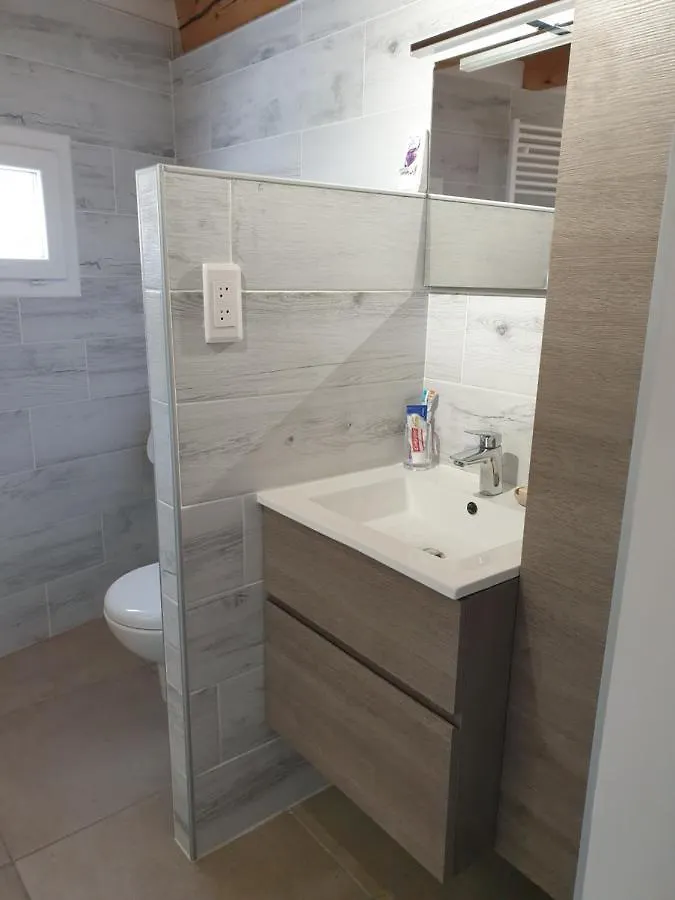 Petite Maison Meublee Entre Avignon Et Carpentras Morieres-les-Avignon Apartment