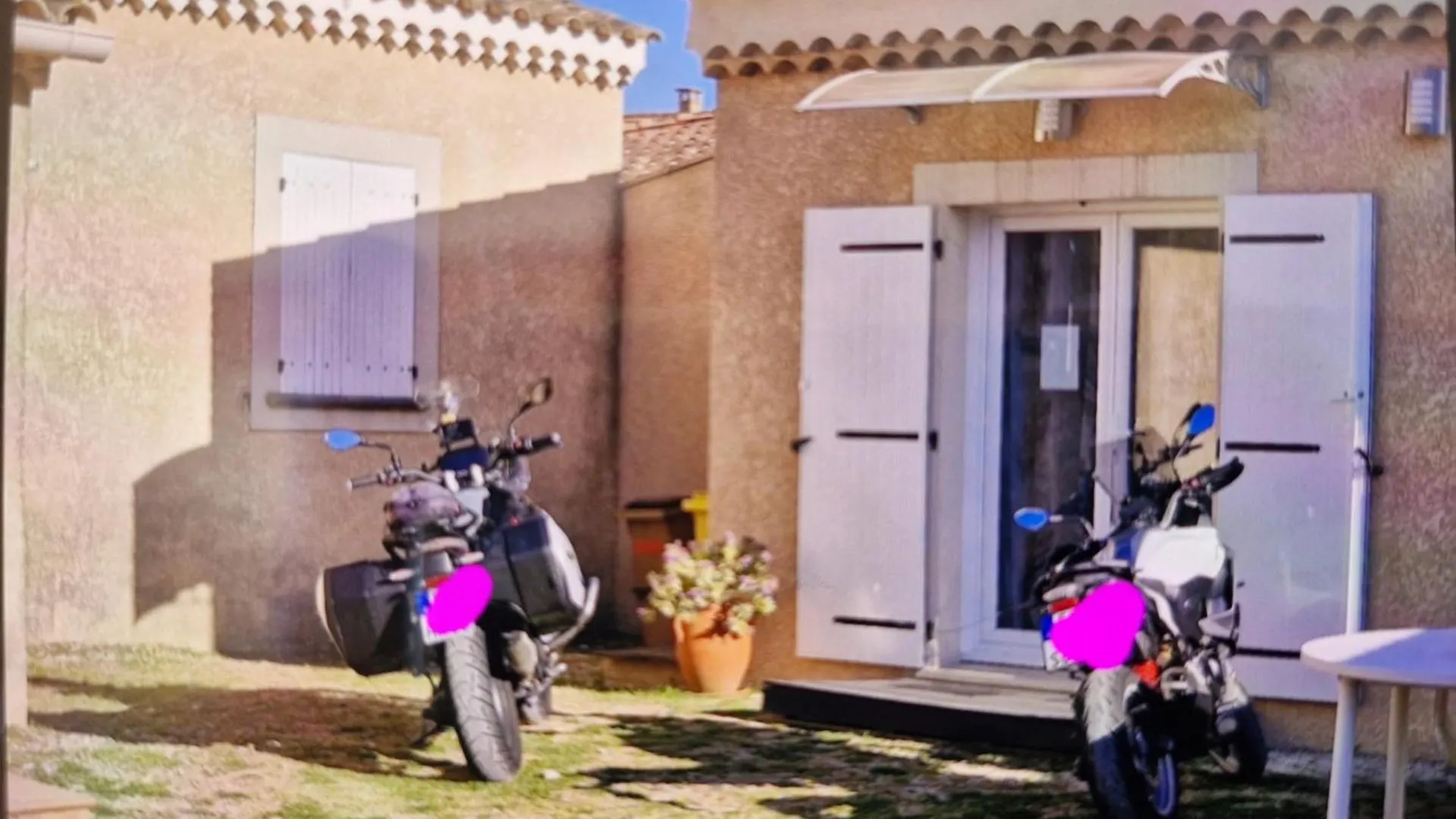 Petite Maison Meublee Entre Avignon Et Carpentras Morieres-les-Avignon 0*,  France